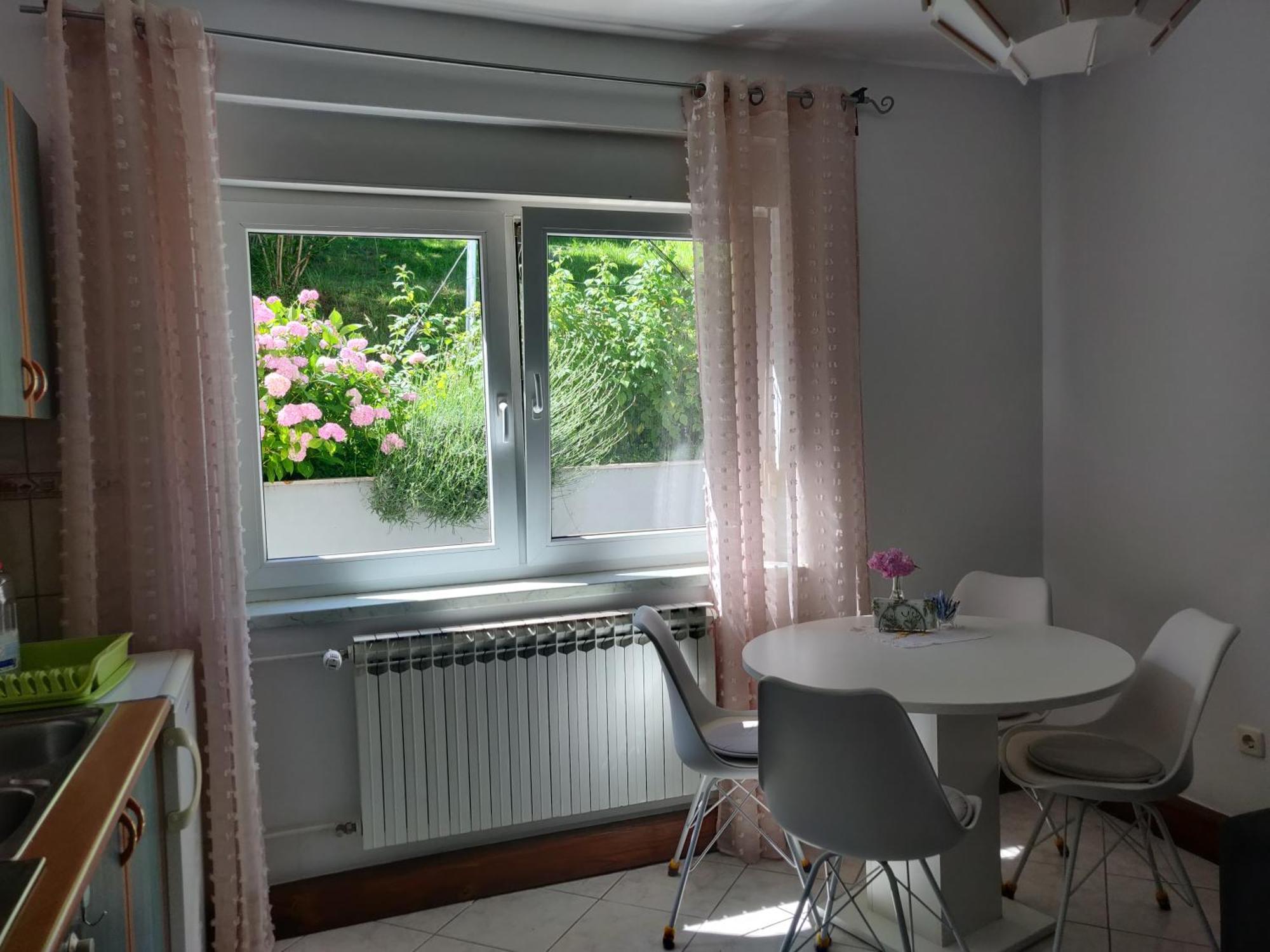 Apartman Malina Karlovac Bilik gambar