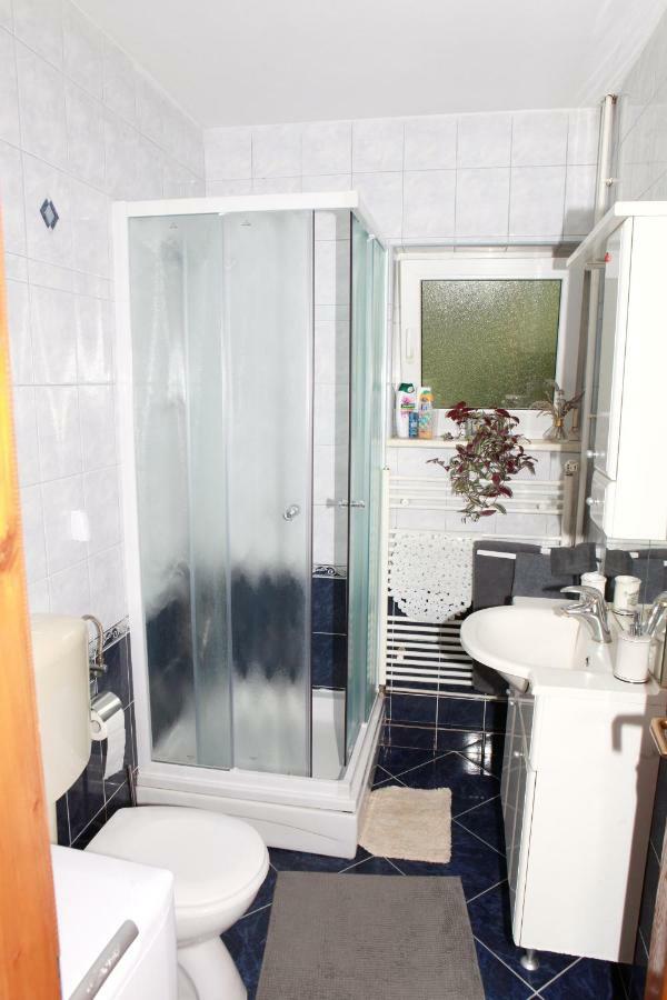 Apartman Malina Karlovac Luaran gambar